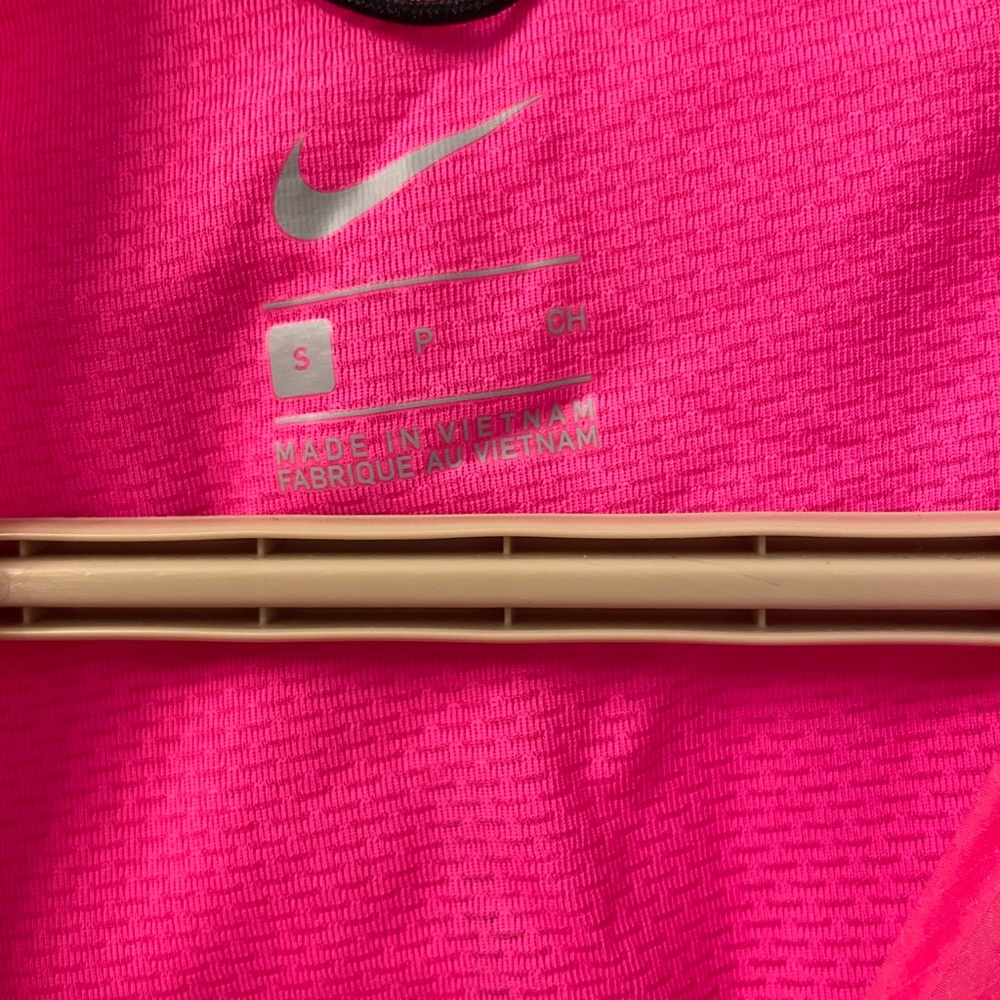 Light nike jacket - Picture 2 of 2